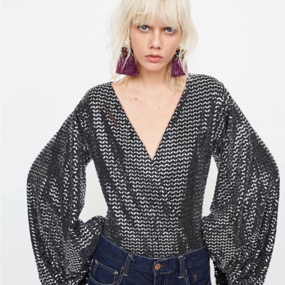 Sexy Draped Balloon Sleeve Deep V Wrap Black Silver Zigzag Metallic Bodysuit Top